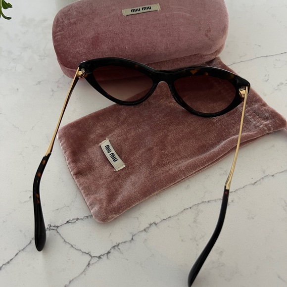 Miu Miu Cat Eye Sunglasses - Picture 4 of 6